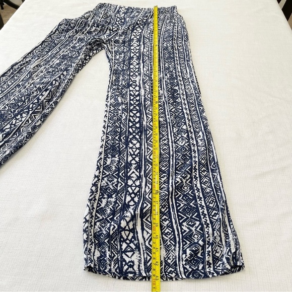 Three Dots Pants Blue White Tribal Aztec Smocked Waist  Wide Leg High Rise Sz S - Picture 9 of 13